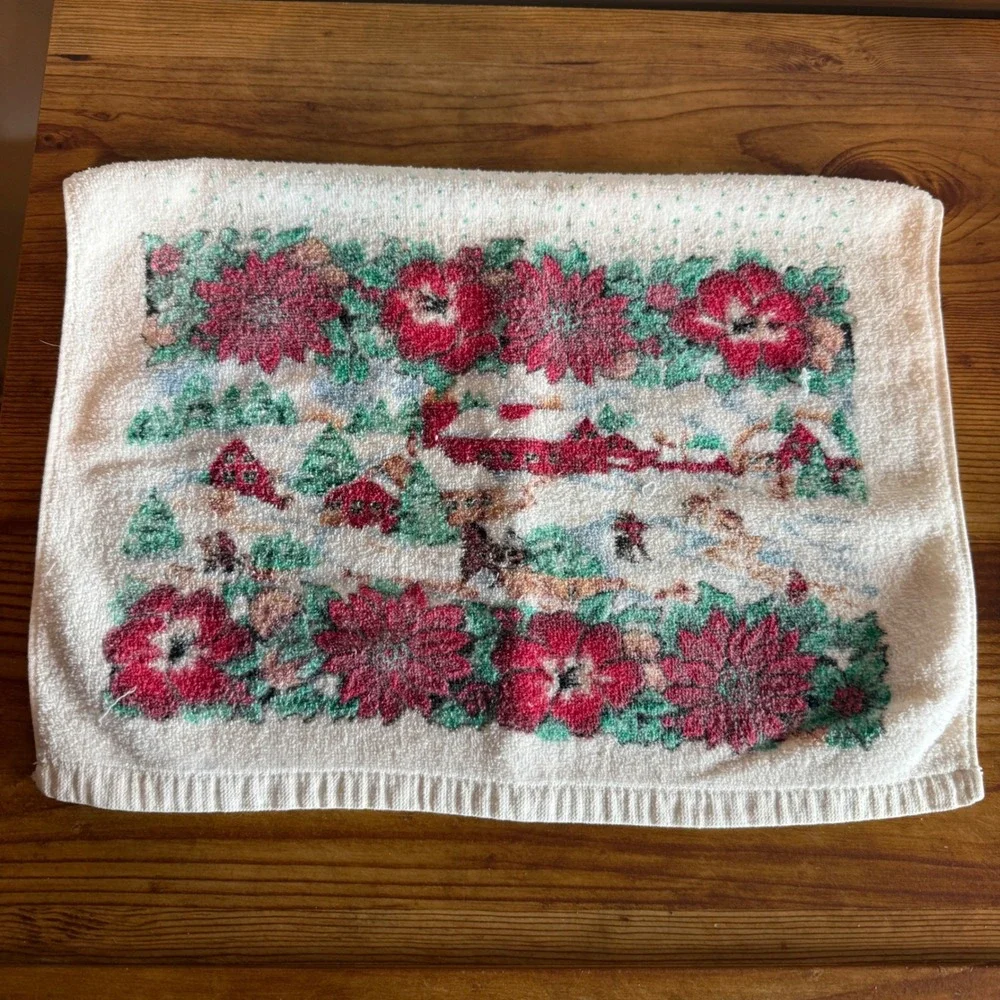 Set of‎ 6 Vintage Retro Christmas Holiday Towels Poinsettia Candle Wreath